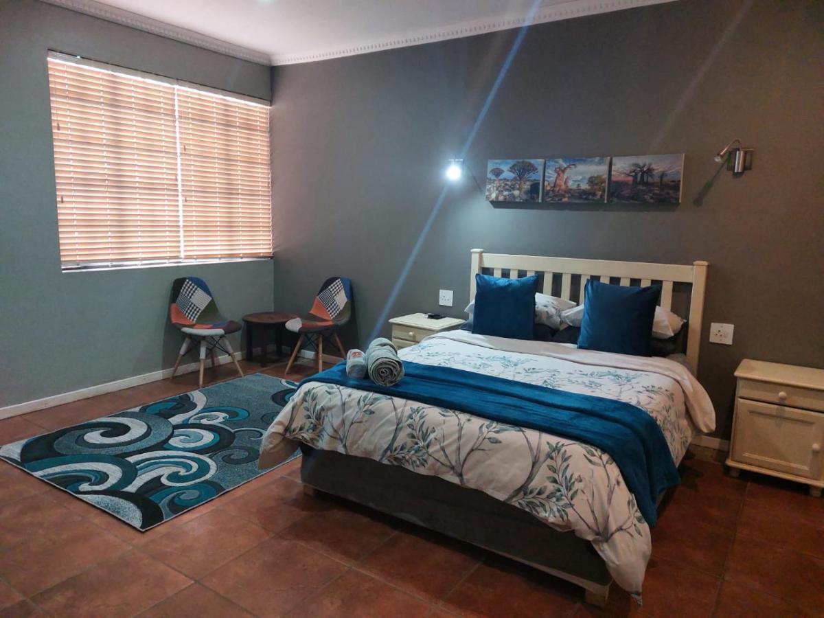 Wisteria Lane Guesthouse Postmasburg エクステリア 写真